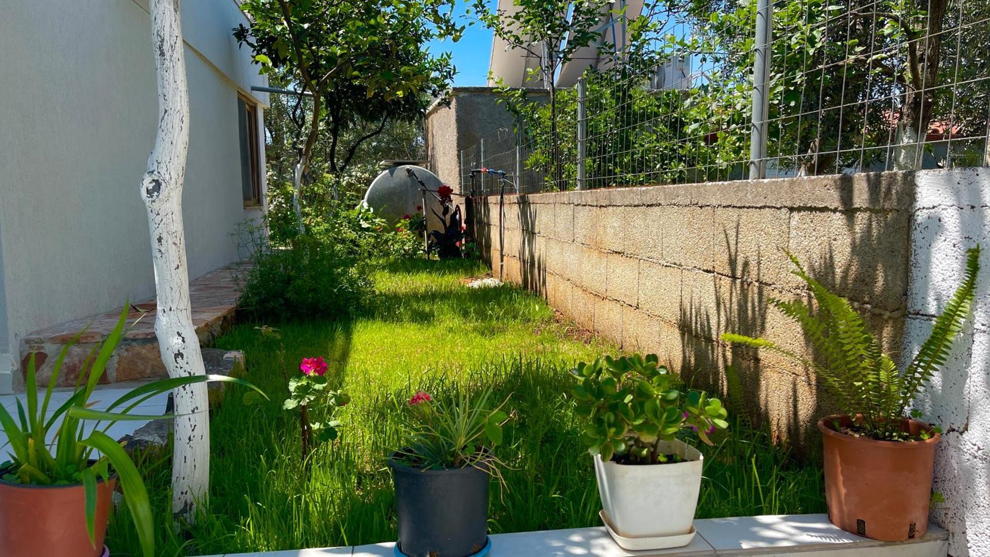 Guesthouse Shehu Ксамил Екстериор снимка